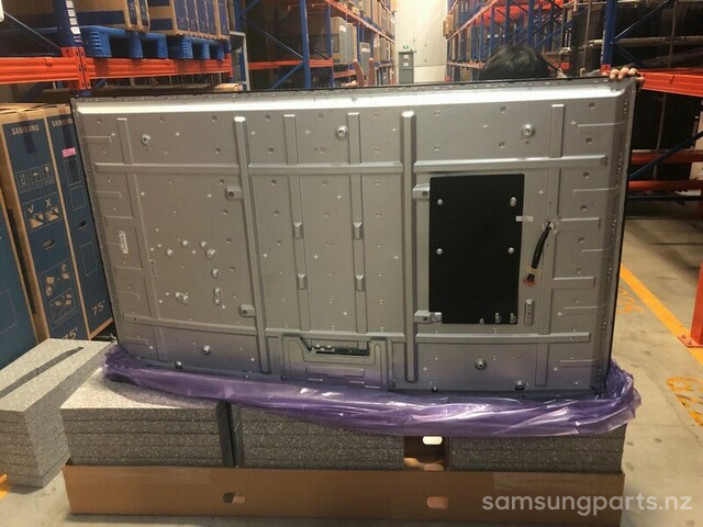 BN95-03820A | TV Display Panel